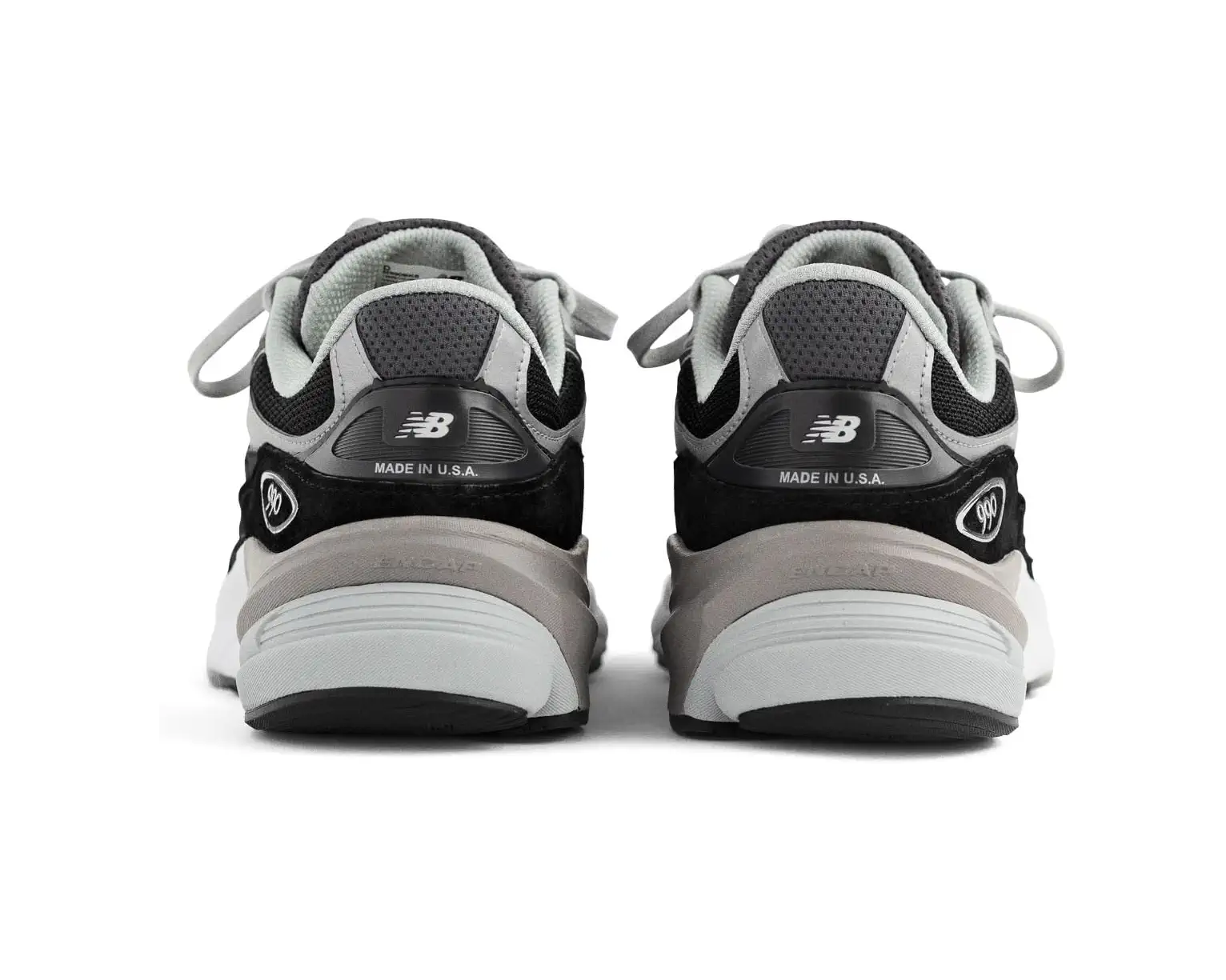 NB Made in USA 990v6 Black