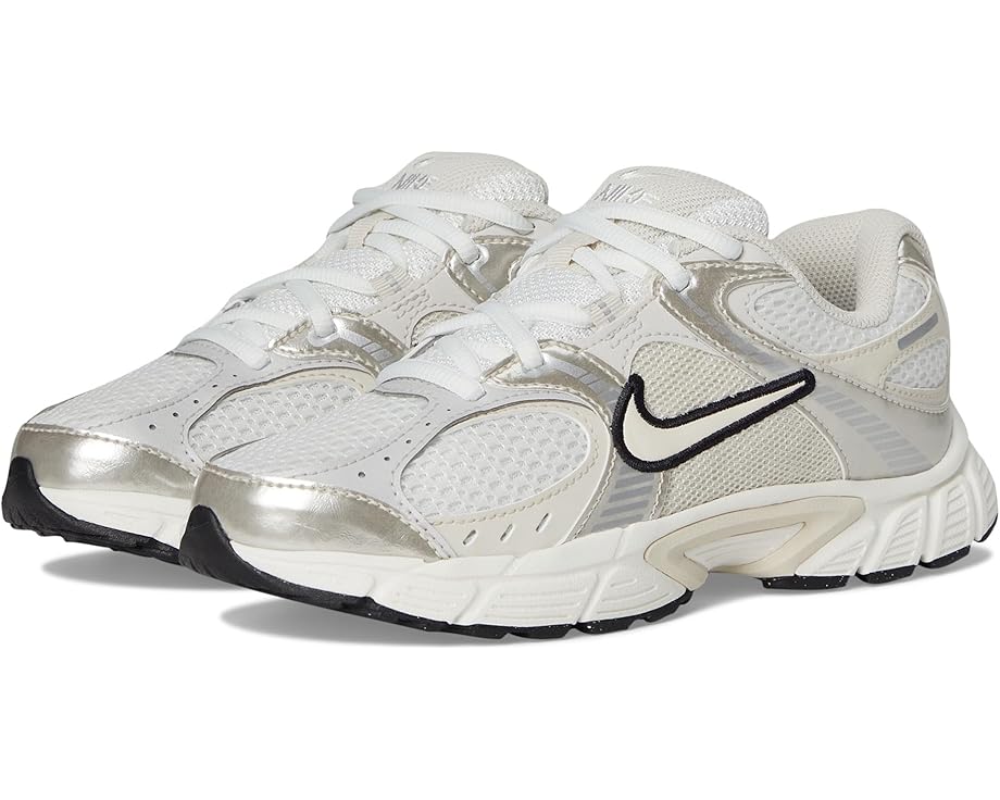 Nike V5 RNR (Big Kid) Summit White