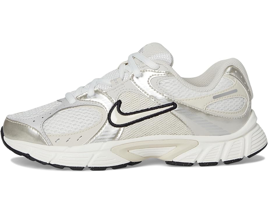 Nike V5 RNR (Big Kid) Summit White
