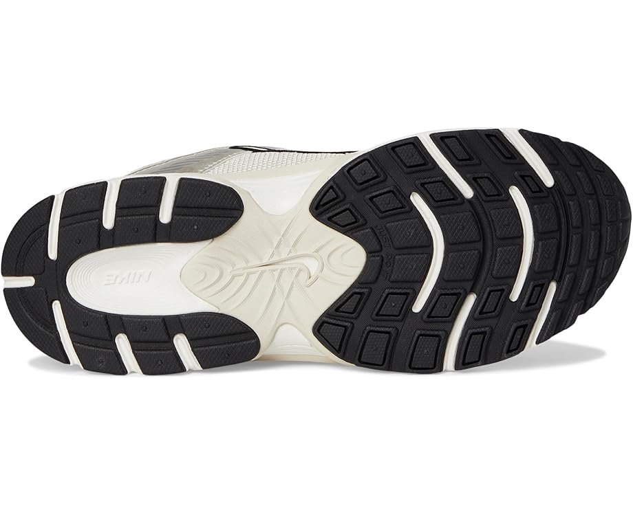Nike V5 RNR (Big Kid) Summit White
